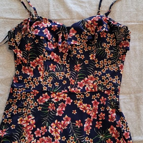 Floral mini dress - Picture 2 of 2